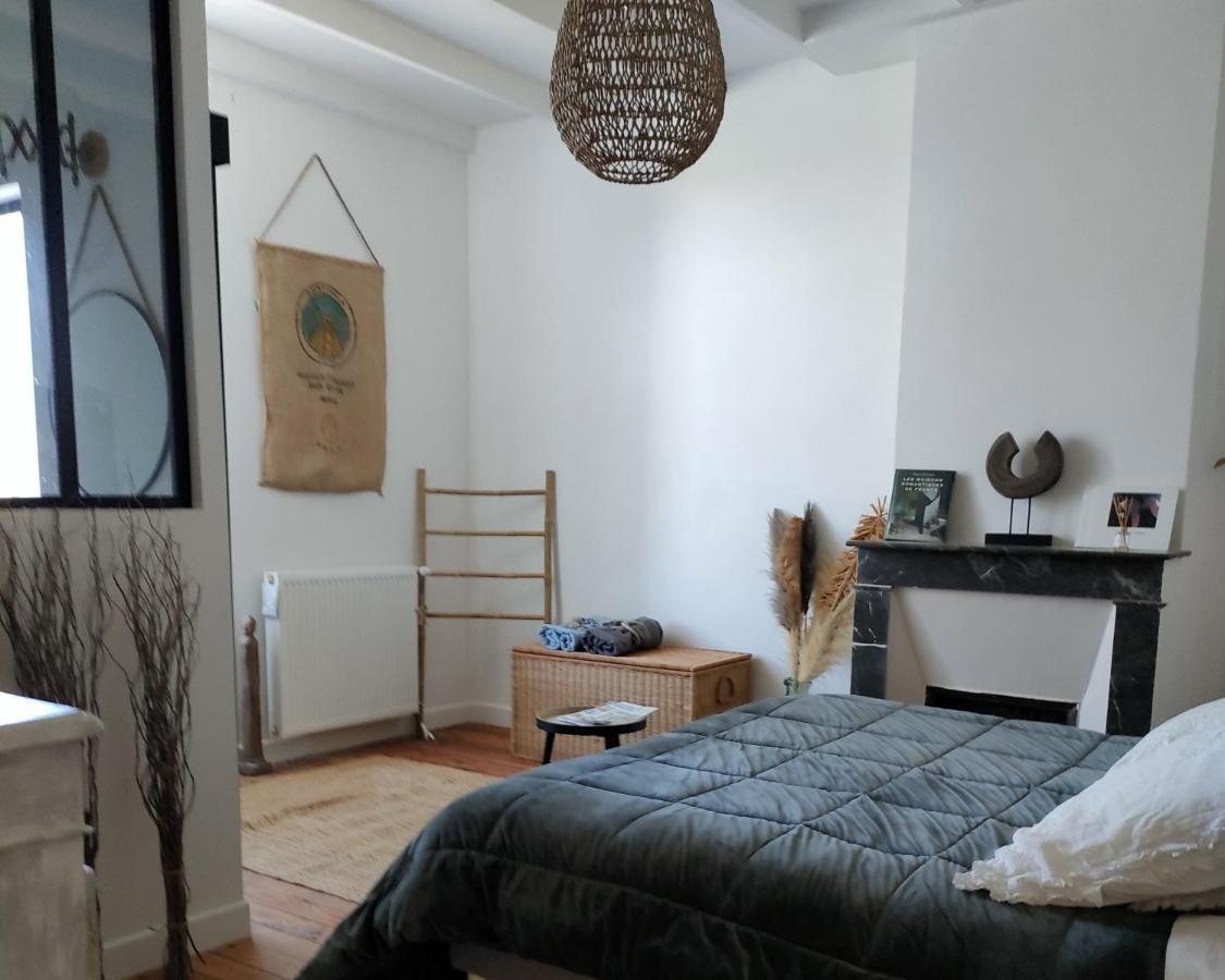 L' Embellie Sur Lot Panzió Sainte-Livrade-sur-Lot Kültér fotó