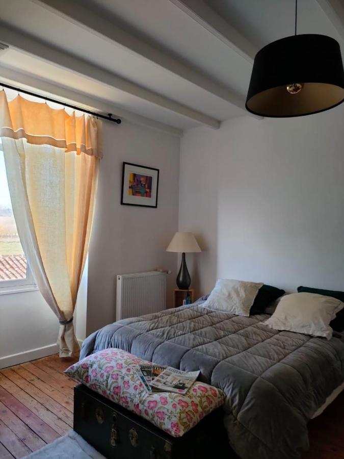 L' Embellie Sur Lot Panzió Sainte-Livrade-sur-Lot Kültér fotó